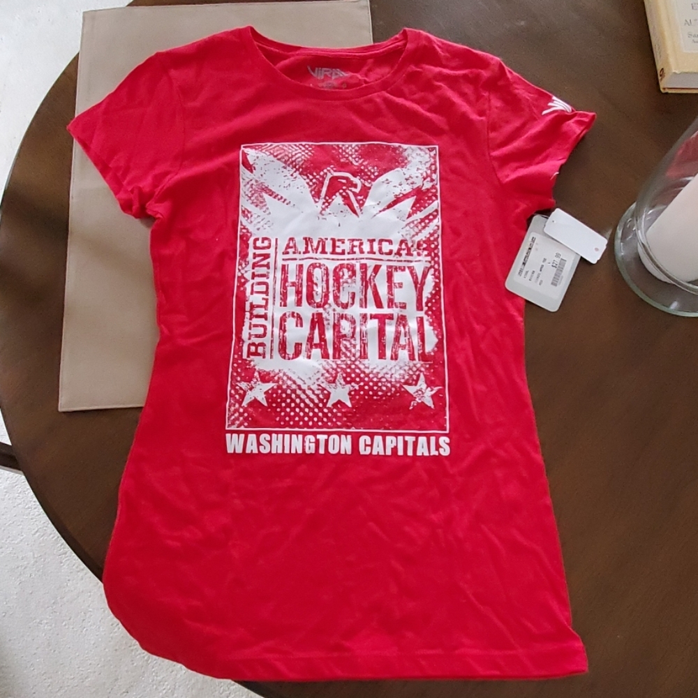 Red and white Washington Capital's tshirt